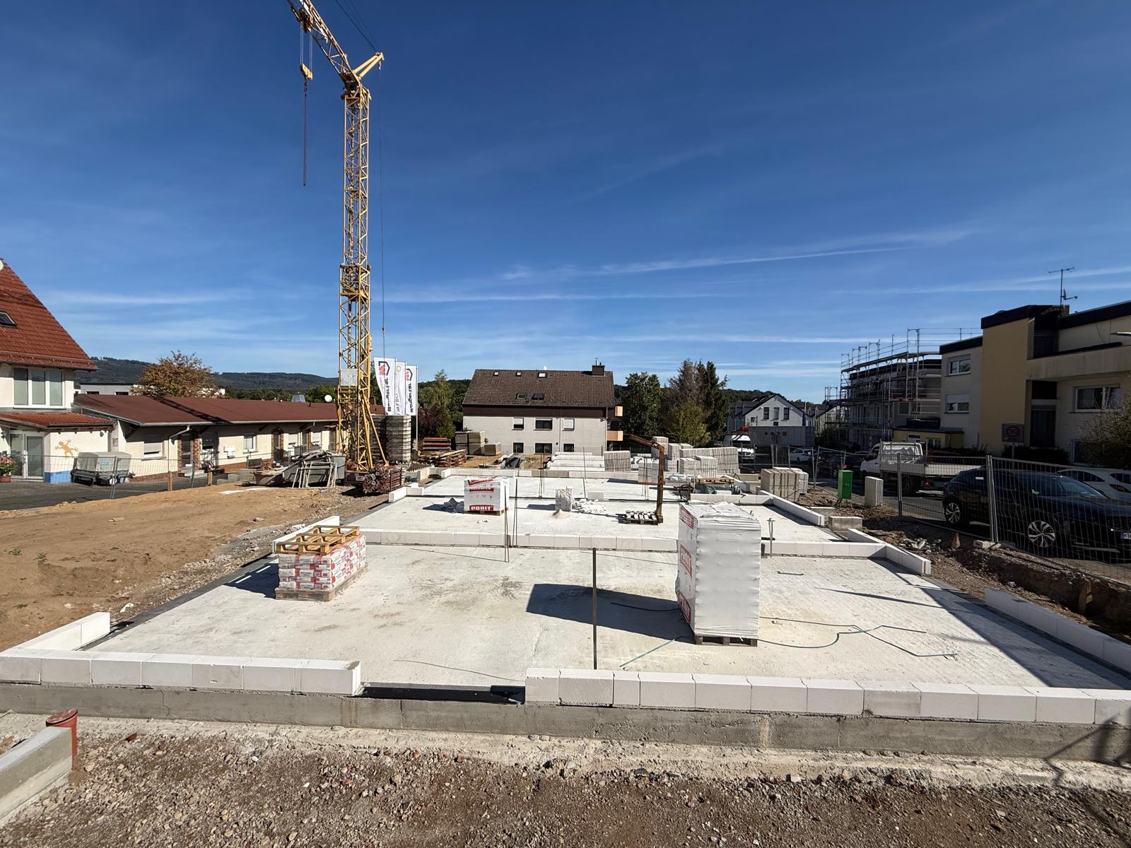 Baustelle der sechs Reihenhäuser in Kelkheim-Fischbach